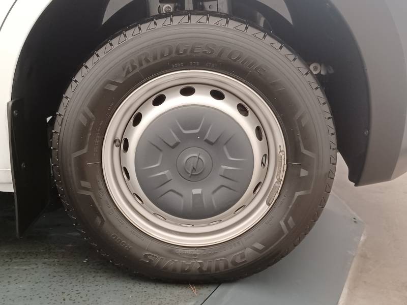 Opel Movano - (30) F3300 L1H1 135 CH BITURBO