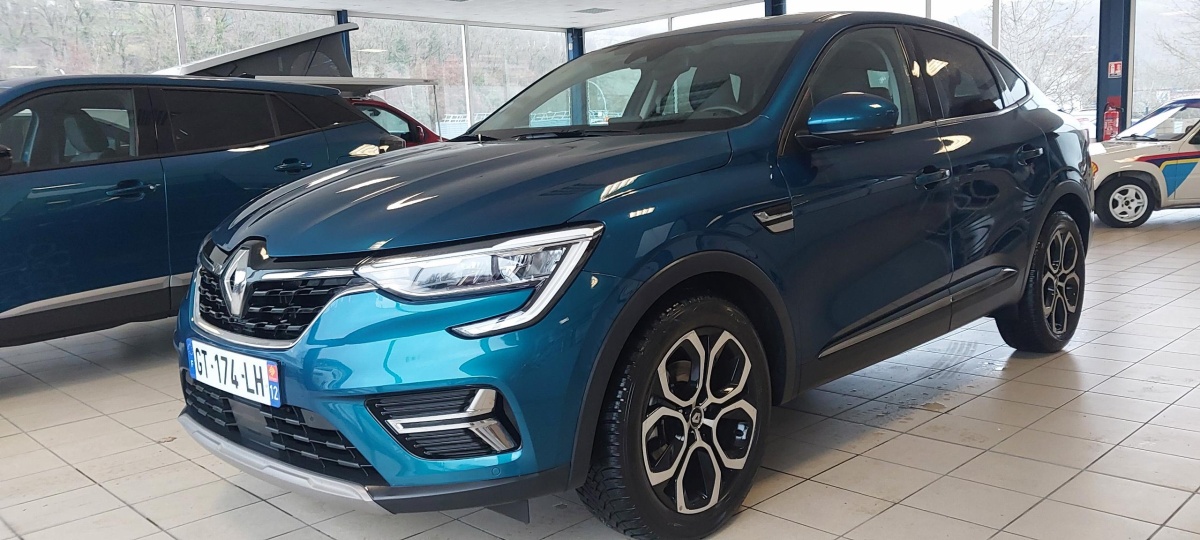 RENAULT ARKANA - TECHNO E-TECH FULL HYBRID 145 -23 (2024)