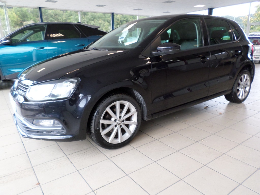 VOLKSWAGEN POLO - V 1.4 TDI 90 CONFORTLINE BMT (2014)