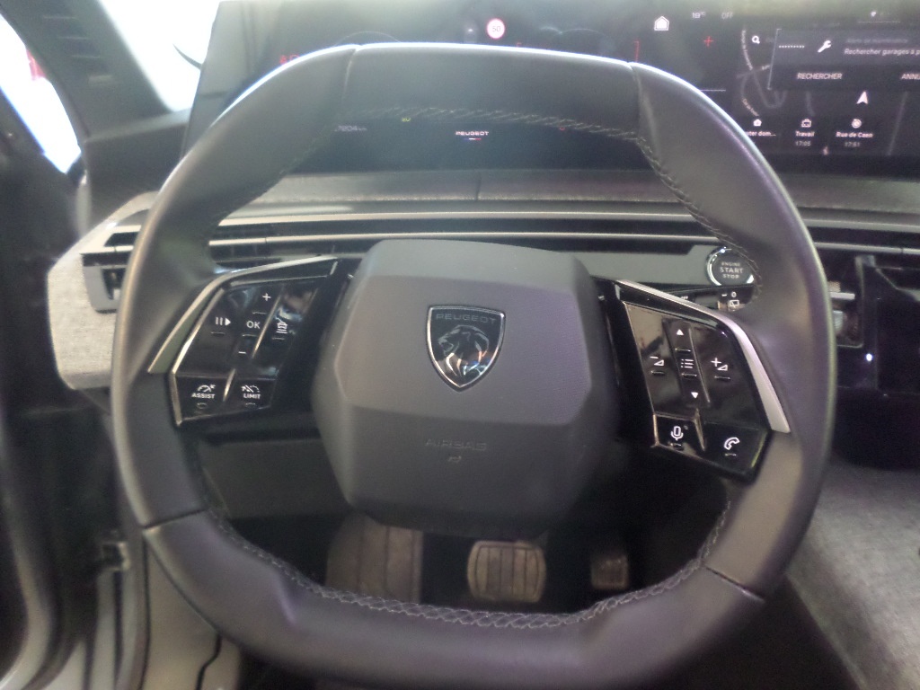 Peugeot 5008 - III 1.2 HYBRID 136 E-DCS6 ALLURE