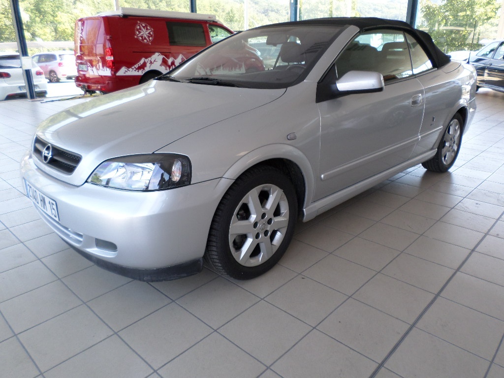 Opel Astra - II Cabriolet Bertone Pack 2.2 16V